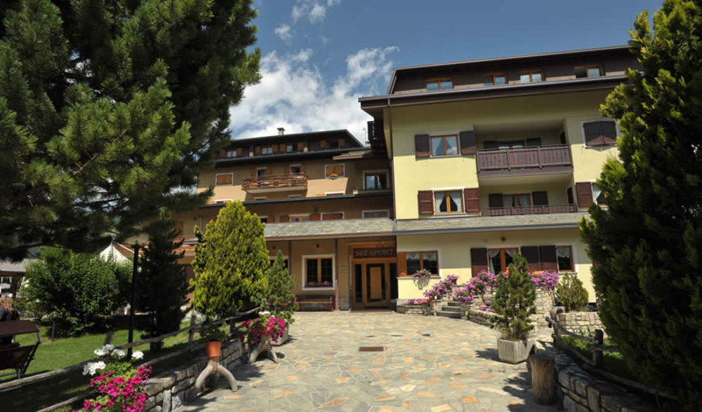 Meuble Sci Sport Hotel Bormio Buitenkant foto